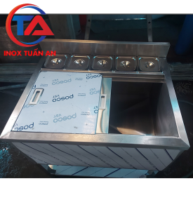 THÙNG ĐÁ CÓ KHAY ĐỰNG TOPPING